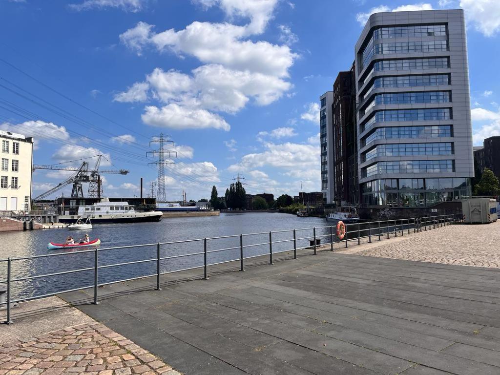 Zentral Gelegenes Premium-Apartment Mit Viel Tageslicht Hamburg-Harburg Exteriör bild