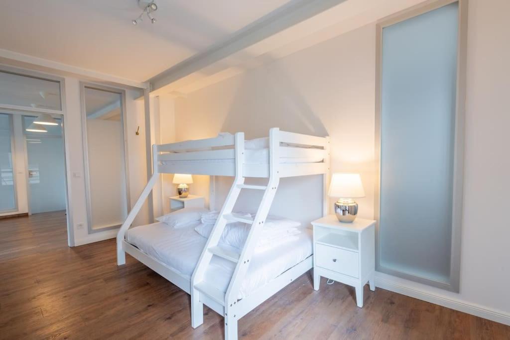 Zentral Gelegenes Premium-Apartment Mit Viel Tageslicht Hamburg-Harburg Exteriör bild